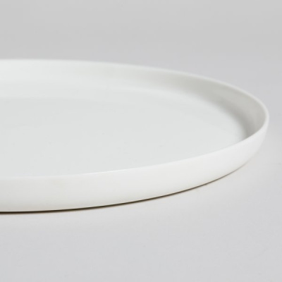 8793165-2-PLATO.jpg