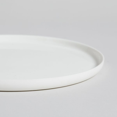 8793164-2-PLATO.jpg