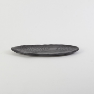 0434624-bandeja-negra-irregular-chica-29-x-115-cm.jpg